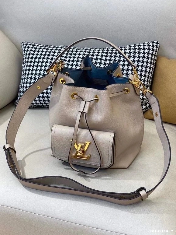 Cheap VUITTON LOUIS LOCKME BUCKET 0806